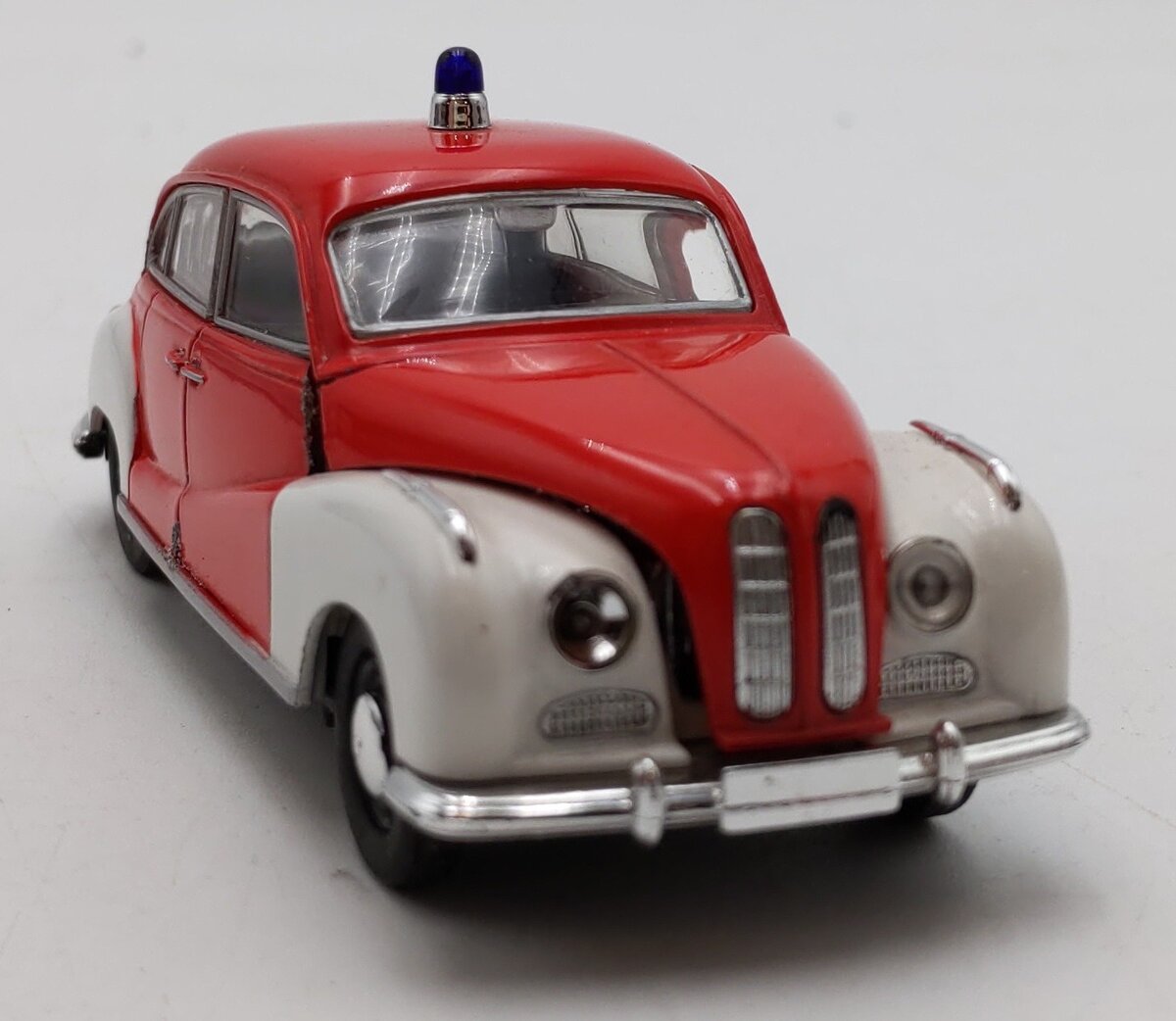 Schuco 1:43 Scale BMW 501 Fire (Red and White) LN/Box