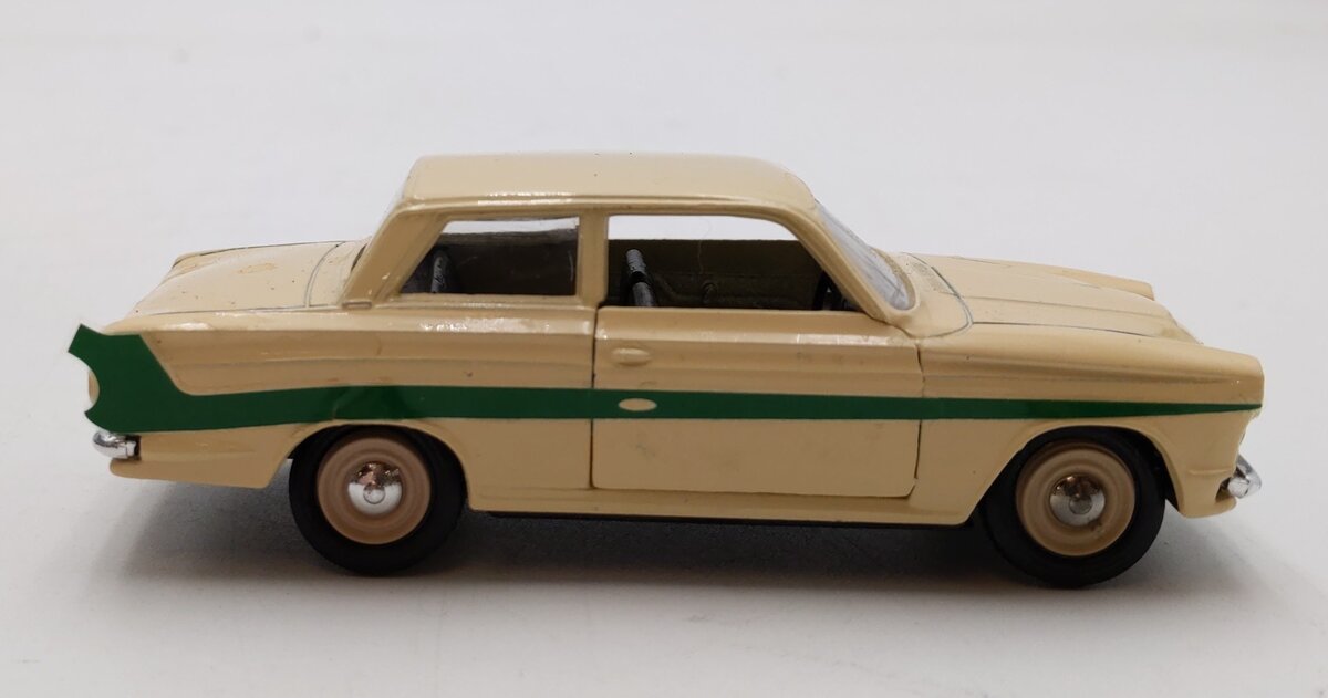 Eligor 1:43 Scale 1965 Ford Cortina MK1 EX/Box