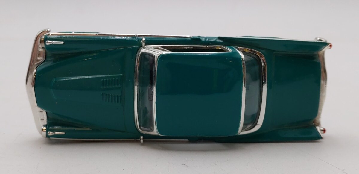 Road Signature 1:43 Scale NO.94254 1958 Studebaker Golden Hawk LN/Box