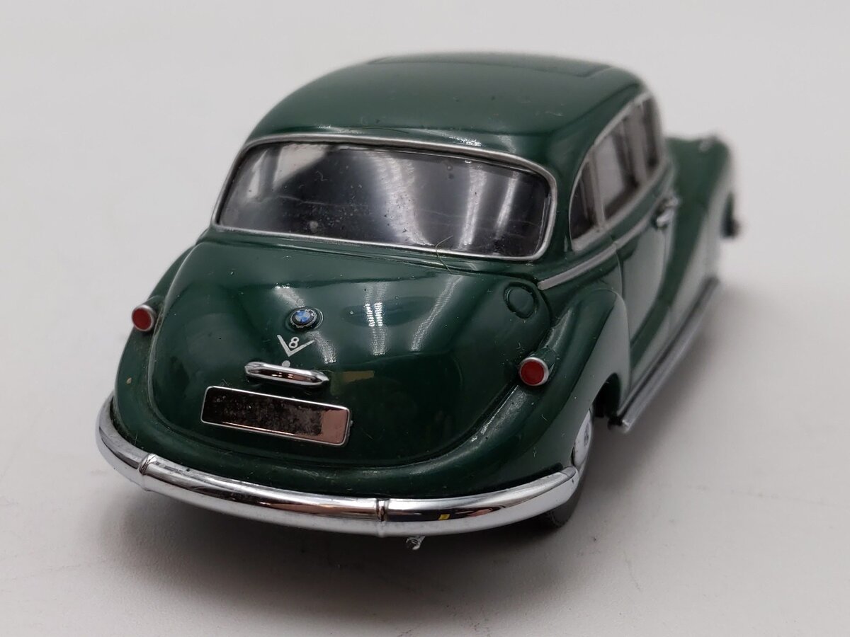 Minichamps 1:43 Scale BMW 501/502 1954-1981 LN/Box