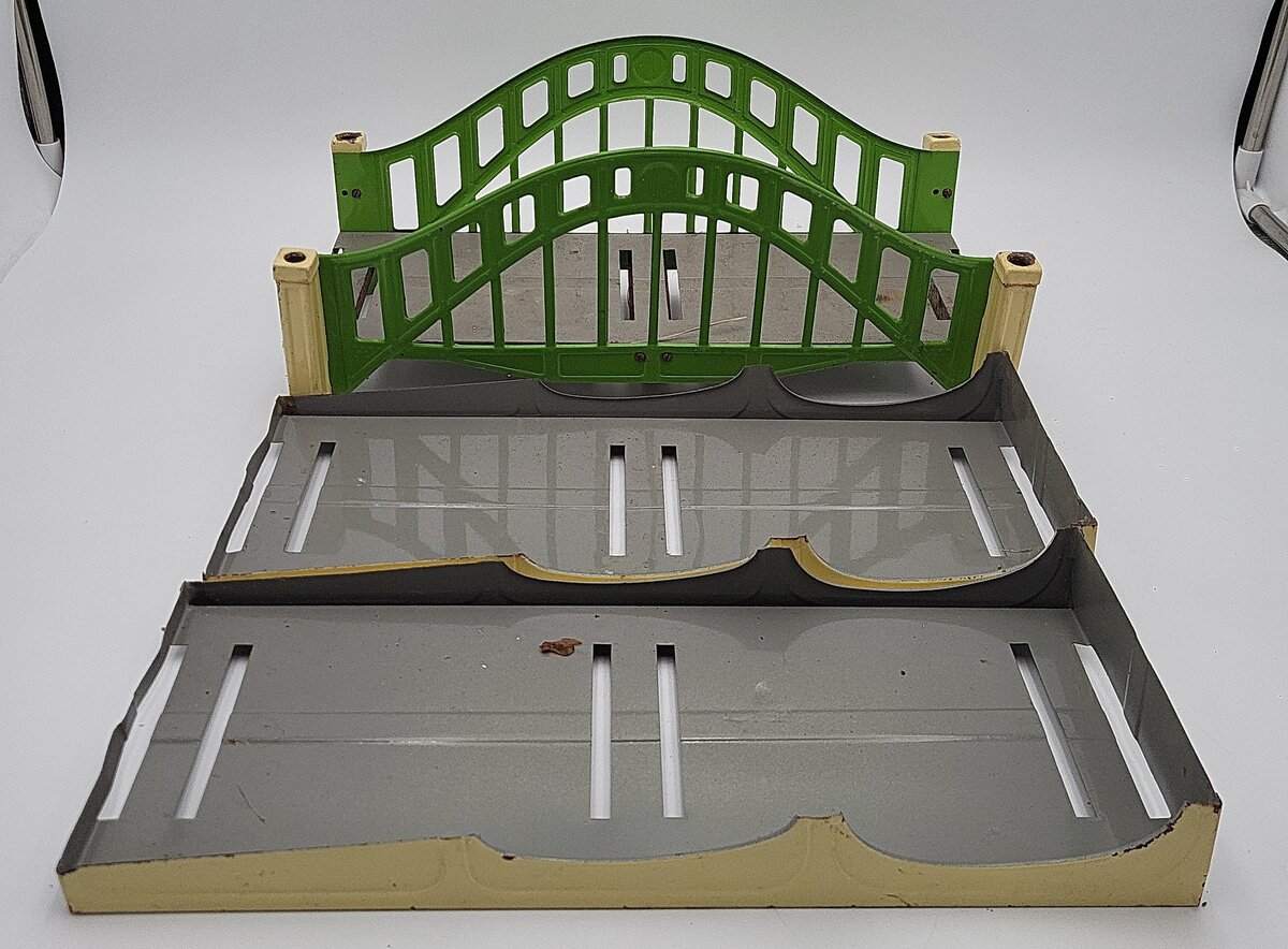 Lionel 102 Vintage Standard Gauge Prewar Double Bridge w/ Approaches VG