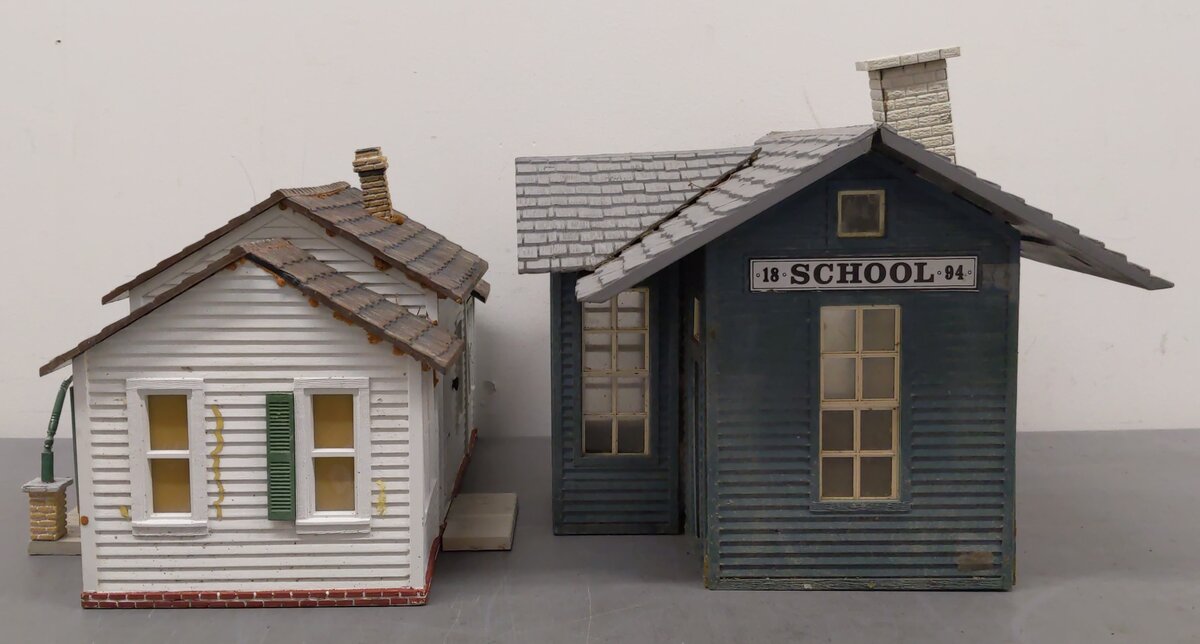 G Scale Buildings - Assembled [2]