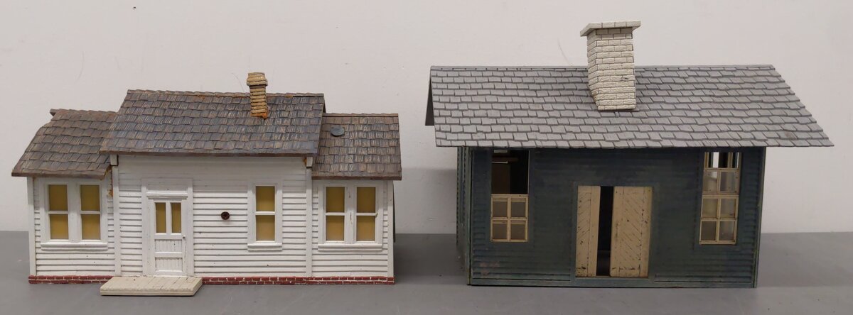 G Scale Buildings - Assembled [2]