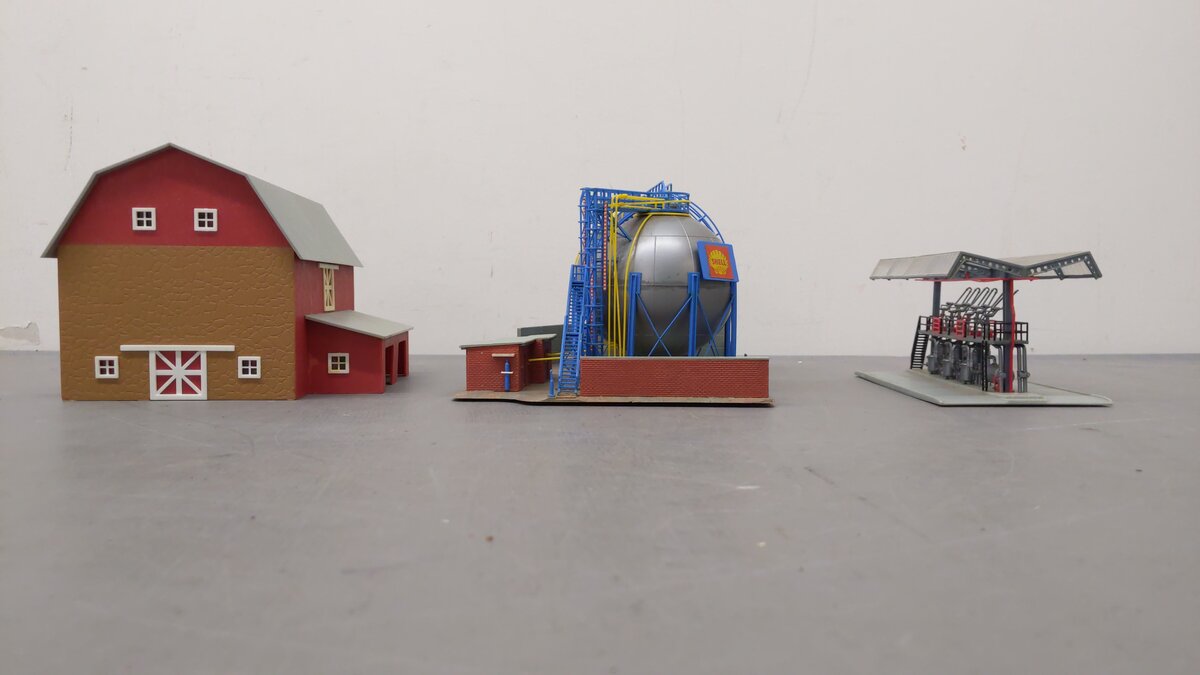 Kibri And Other N Scale Assorted Buildings [3] EX