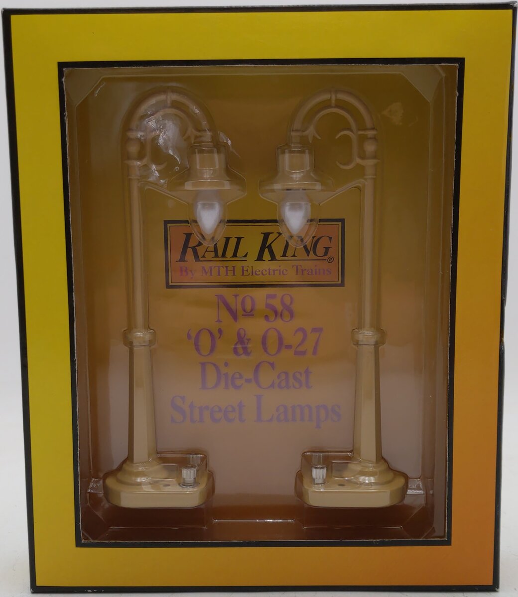 MTH 1056 #58 O Scale Cream Die-Cast Street Lamp Set NIB