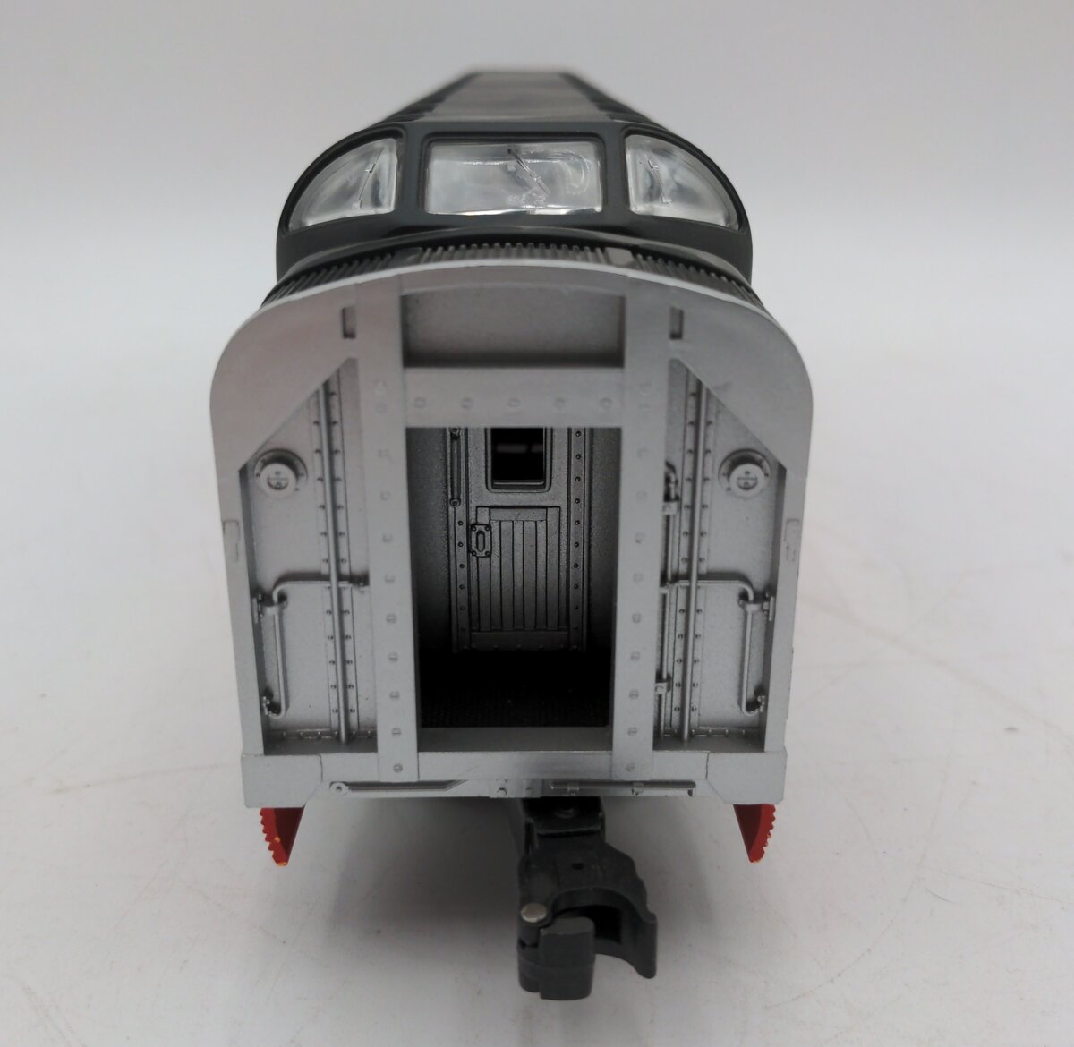 Lionel 6-19107 O Gauge Southern Pacific Daylight Full Vista Dome Passenger Car EX/Box