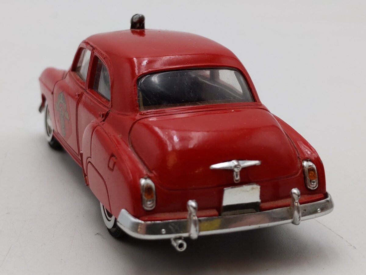 Solido 1:43 Scale No.4508 Chevrolet 1950 Styleline Sedan fire chief vehicle LN/Box