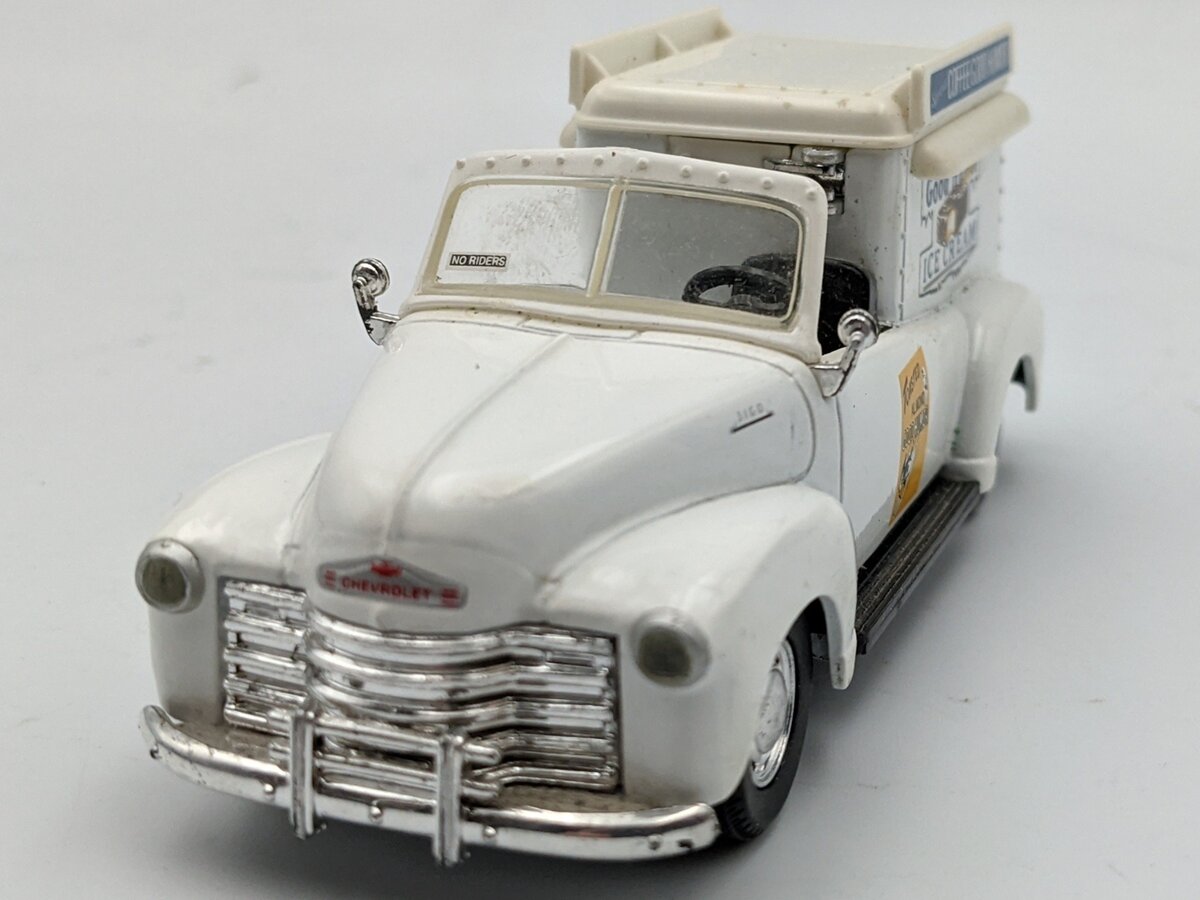 Road Champs 48234 1:43 Good Humor 1953 Chevrolet Truck Limited Edition VG