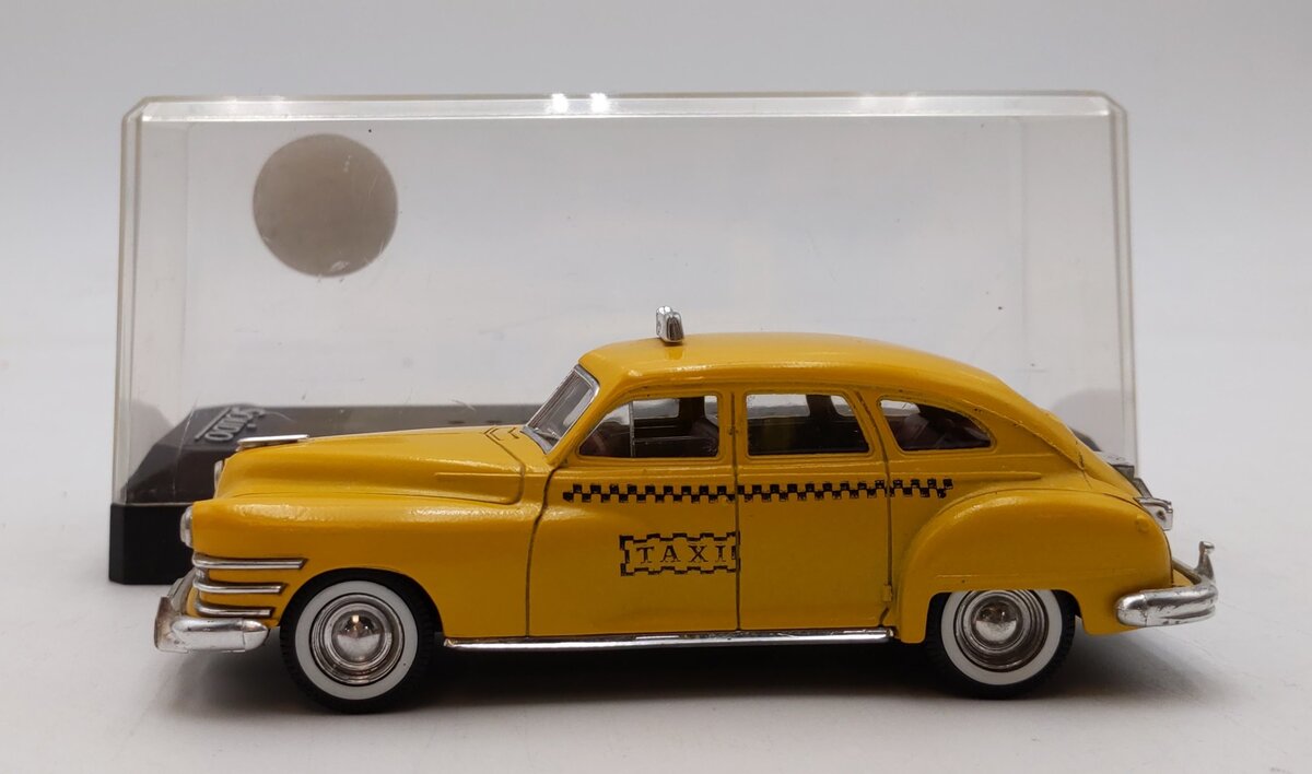 Solido 1:43 Scale 1946 Chrysler Windsor Taxi LN/Box
