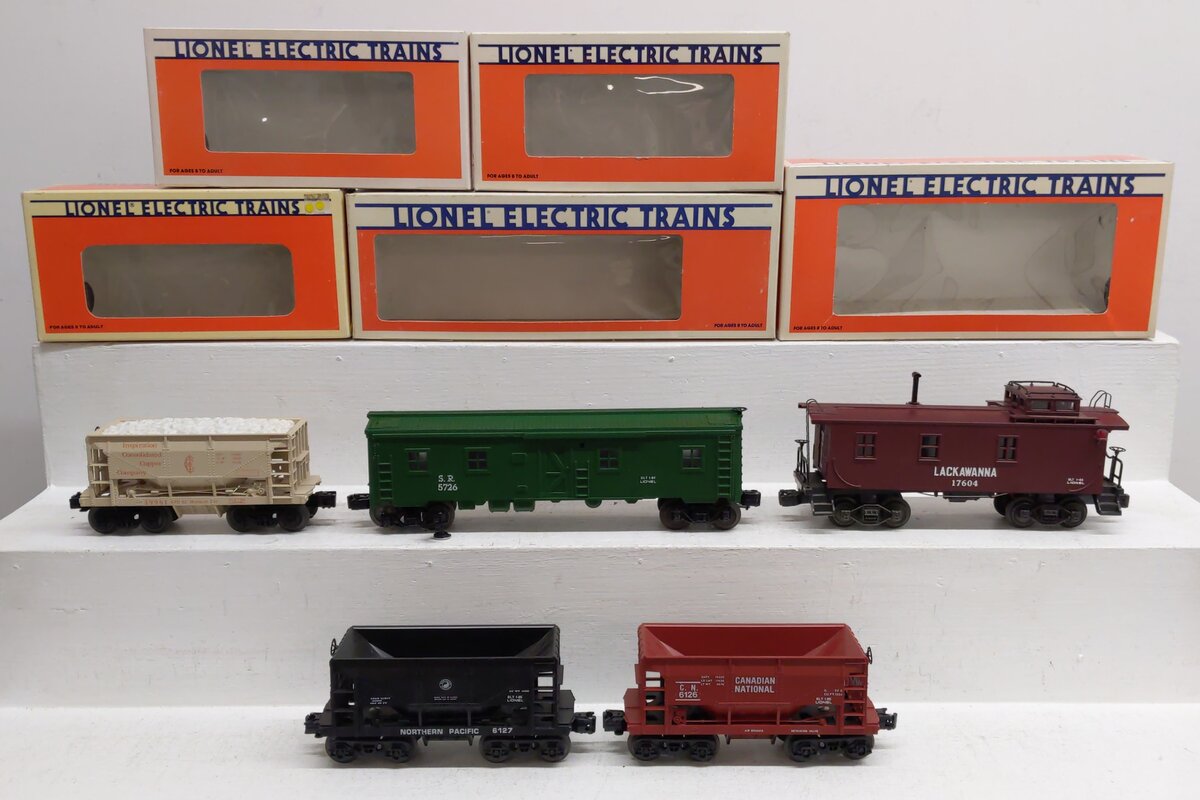 Lionel Assorted O Gauge Freight & Bunk Cars [5] EX/Box