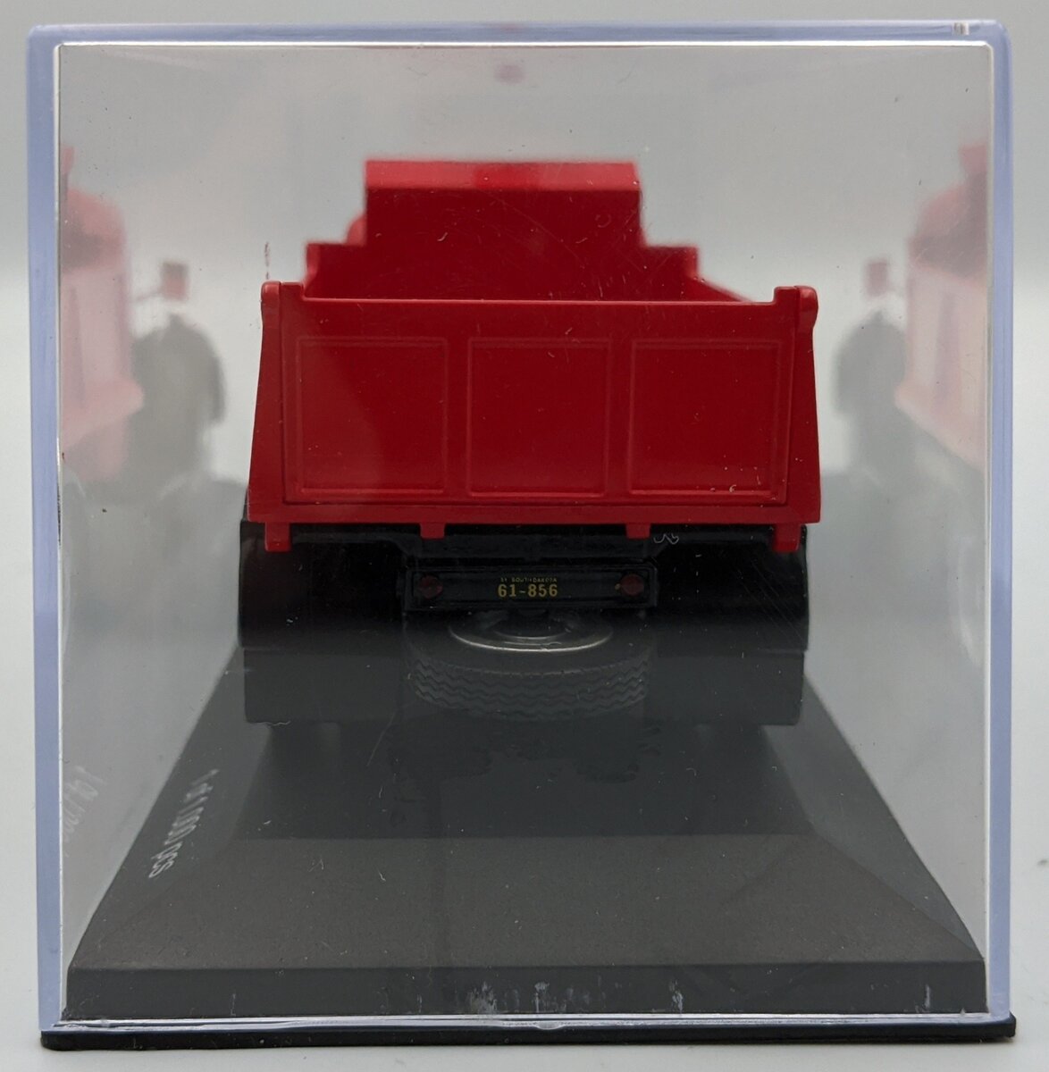 Whitebox 1/43 International Harvester KB7 LN