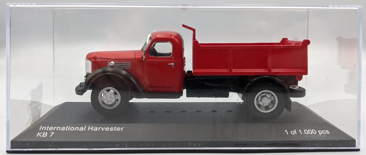 Whitebox 1/43 International Harvester KB7 LN