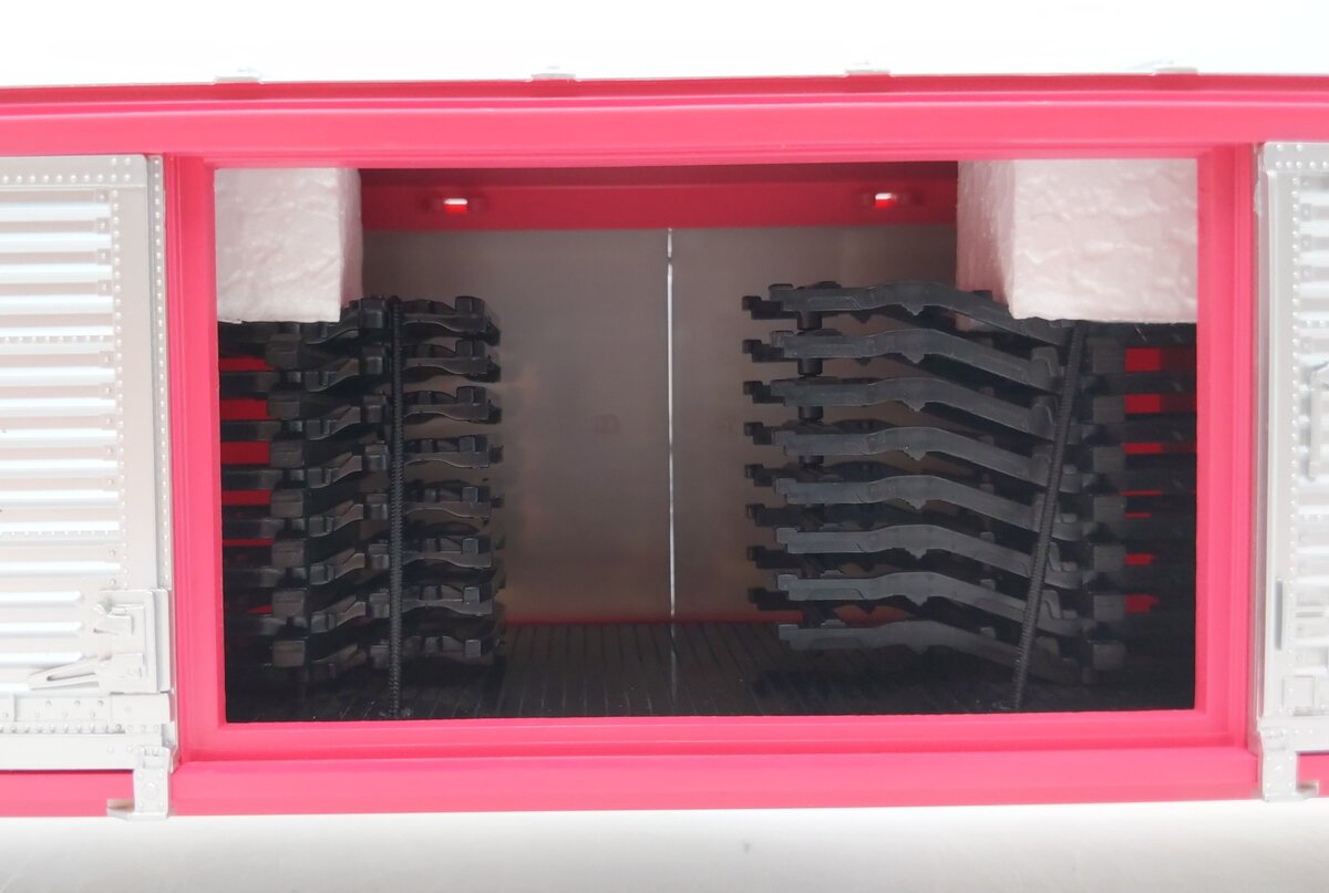 Lionel 6-17273 O Gauge DT&I  Double Door Boxcar with Auto Frames LN/Box