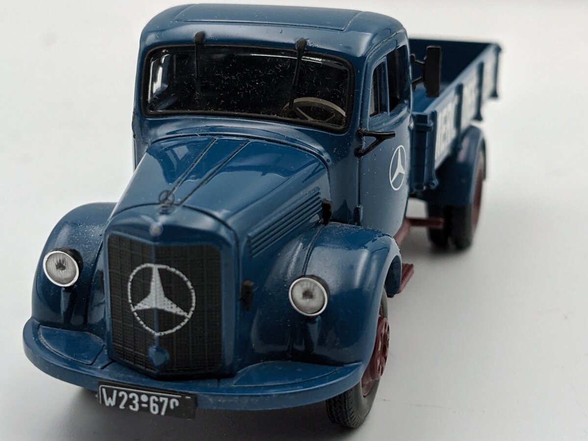 Minichamps 350021 1:43 Mercedes-Benz L 3500 Canvas Truck