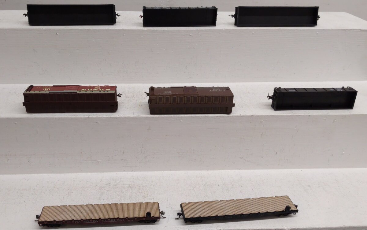 HO Scale Assorted Freight Cars [8] EX