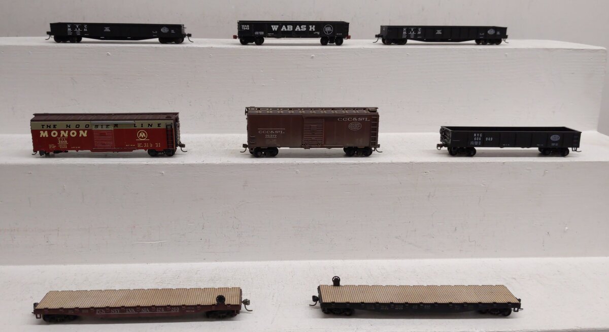 HO Scale Assorted Freight Cars [8] EX