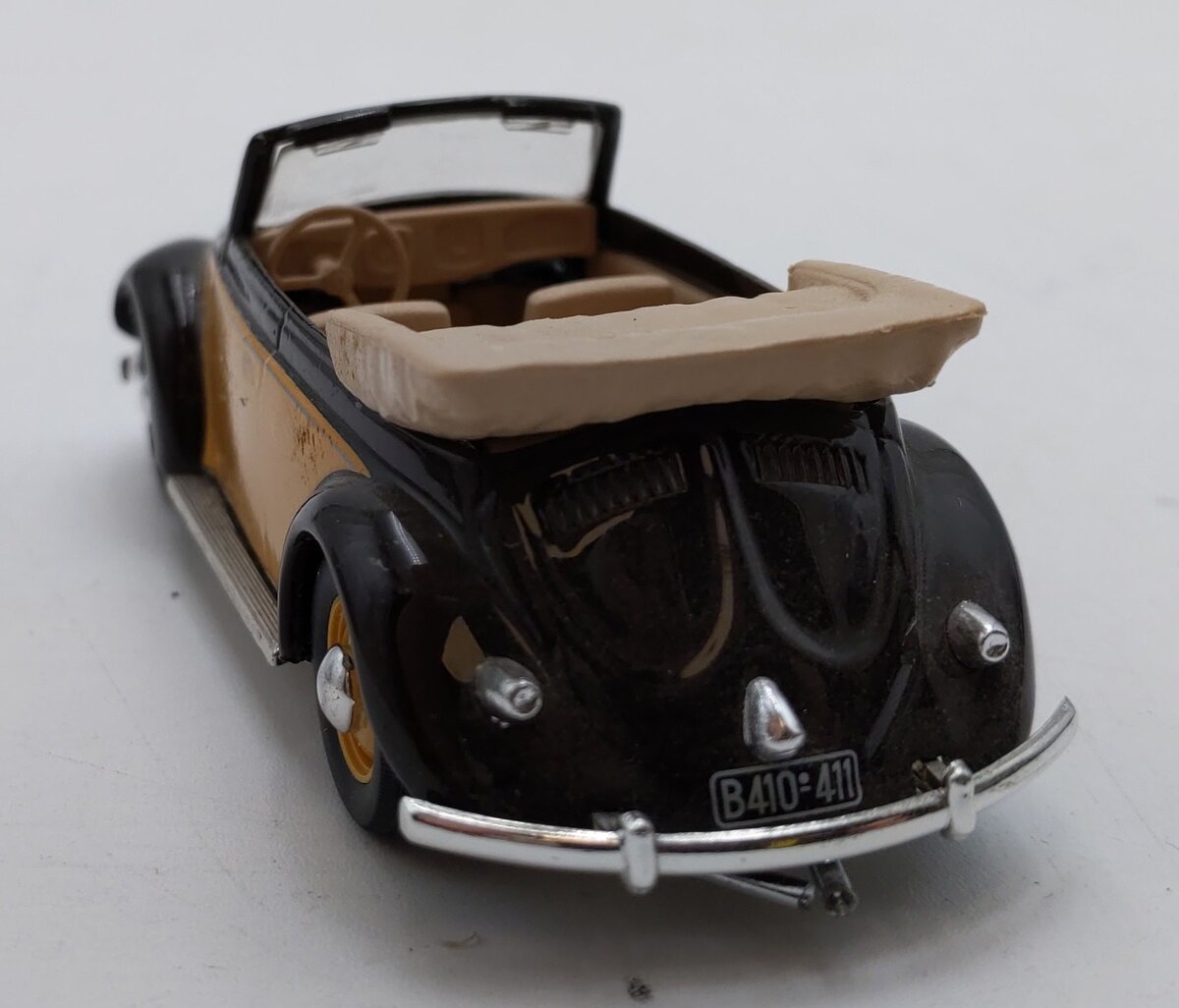 Vitesse 1:43 Scale 1949 Volkswagen Open Cabriolet (brown and tan) EX/Box