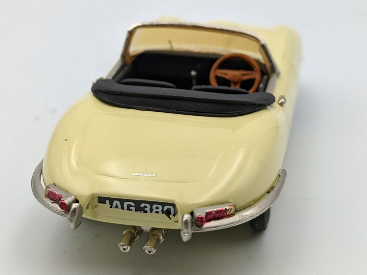 SmallWheels 1:43 1965 E Type Jaguar Roadster VG/Box