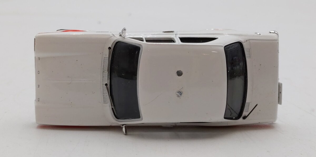 Trofeu 1:43 Scale 510 Ford Escort RS 2000 "White" EX/Box