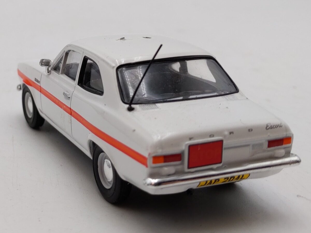 Trofeu 1:43 Scale 510 Ford Escort RS 2000 