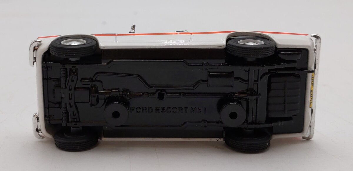 Trofeu 1:43 Scale 510 Ford Escort RS 2000 