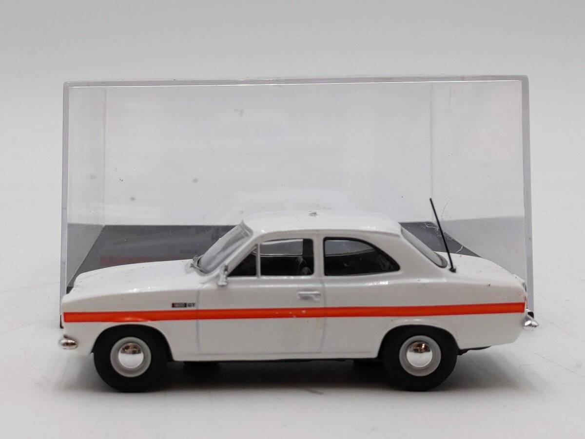 Trofeu 1:43 Scale 510 Ford Escort RS 2000 