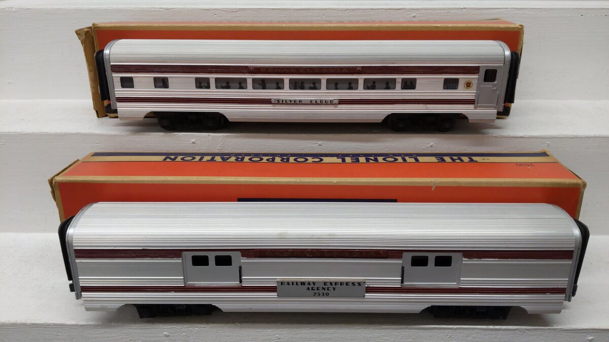 Lionel Vintage O Custom Passenger Cars: 2533, 2530 [2] VG/Box