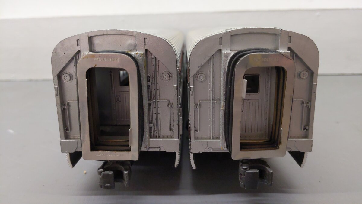 Lionel Vintage O Custom Passenger Cars: 2533, 2530 [2] VG/Box