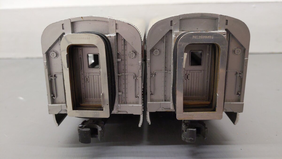 Lionel Vintage O Custom Passenger Cars: 2533, 2530 [2] VG/Box