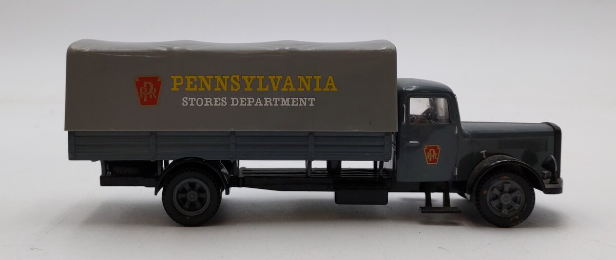 Corgi Classics 1:43 Scale 98455 White Canvas Back Truck LN/Box
