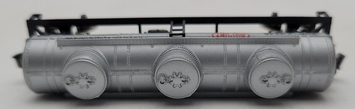 Atlas 2295 N Scale Dupont 3 Dome Tank Car #X3246 LN/Box