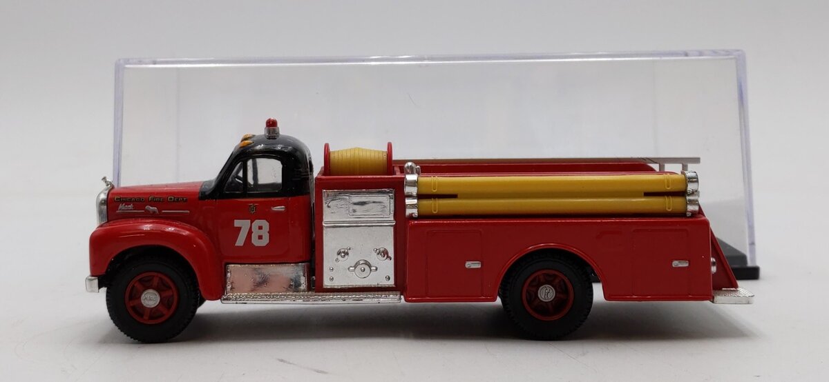 Corgi Classics 1:50 Scale Mack B Series Pumper LN/Box
