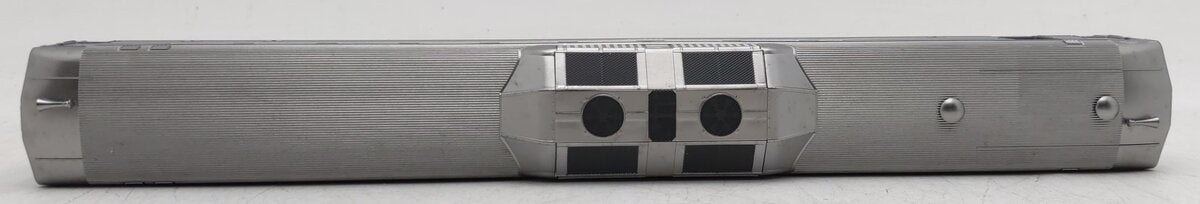 Walthers 35302 HO Chicago & North Western Budd RDC-2 Coach Baggage Car #9935 EX