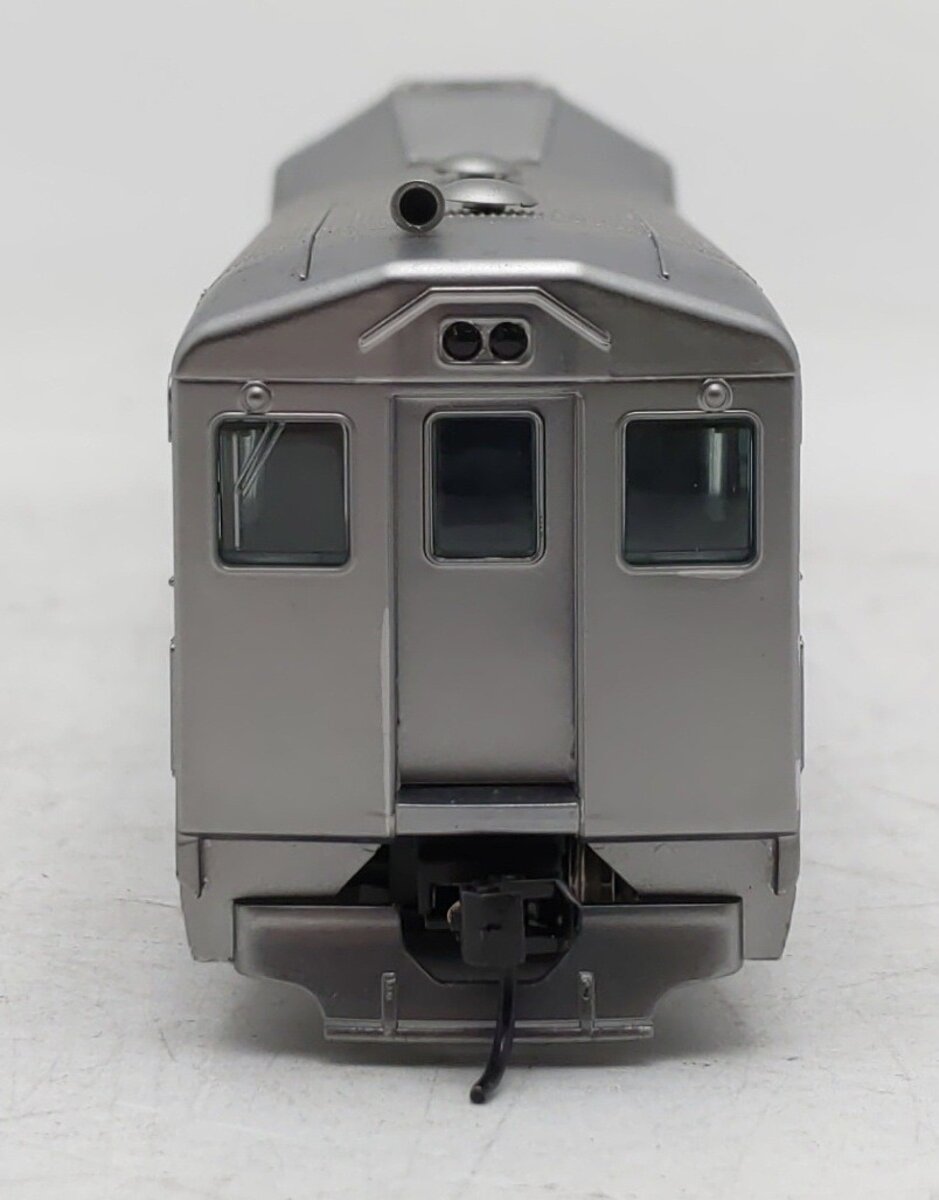 Walthers 35302 HO Chicago & North Western Budd RDC-2 Coach Baggage Car #9935 EX