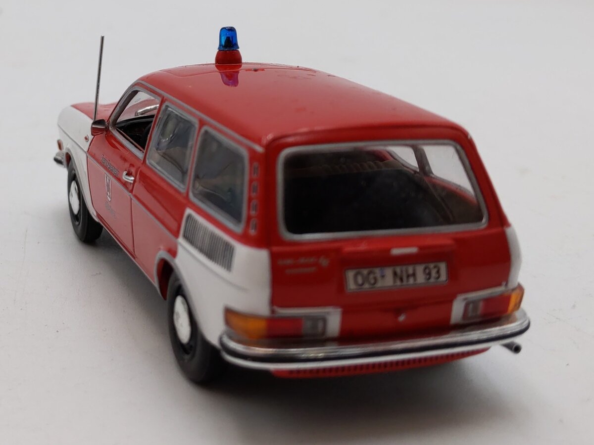 Minichamps 1:43 Scale 1969 Volkswagen 411 LE Variant fire department vehicle EX/Box