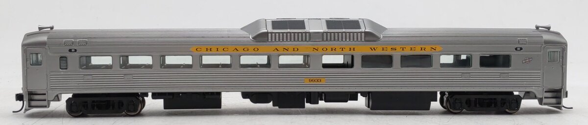 Walthers 920-35252 HO Scale CNW Budd RDC-1 Coach Passenger Car #9933 EX