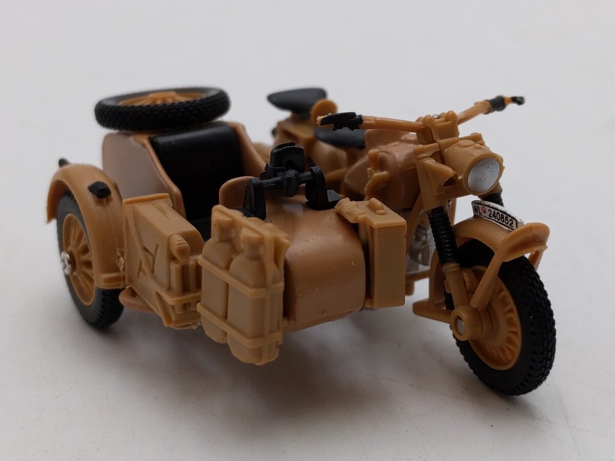 Cararama 1:43 Scale 1941 BMW R75, Africa Corps, Erwin Rommel LN/Box