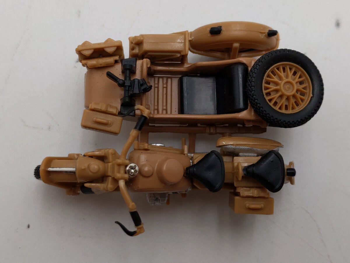 Cararama 1:43 Scale 1941 BMW R75, Africa Corps, Erwin Rommel LN/Box