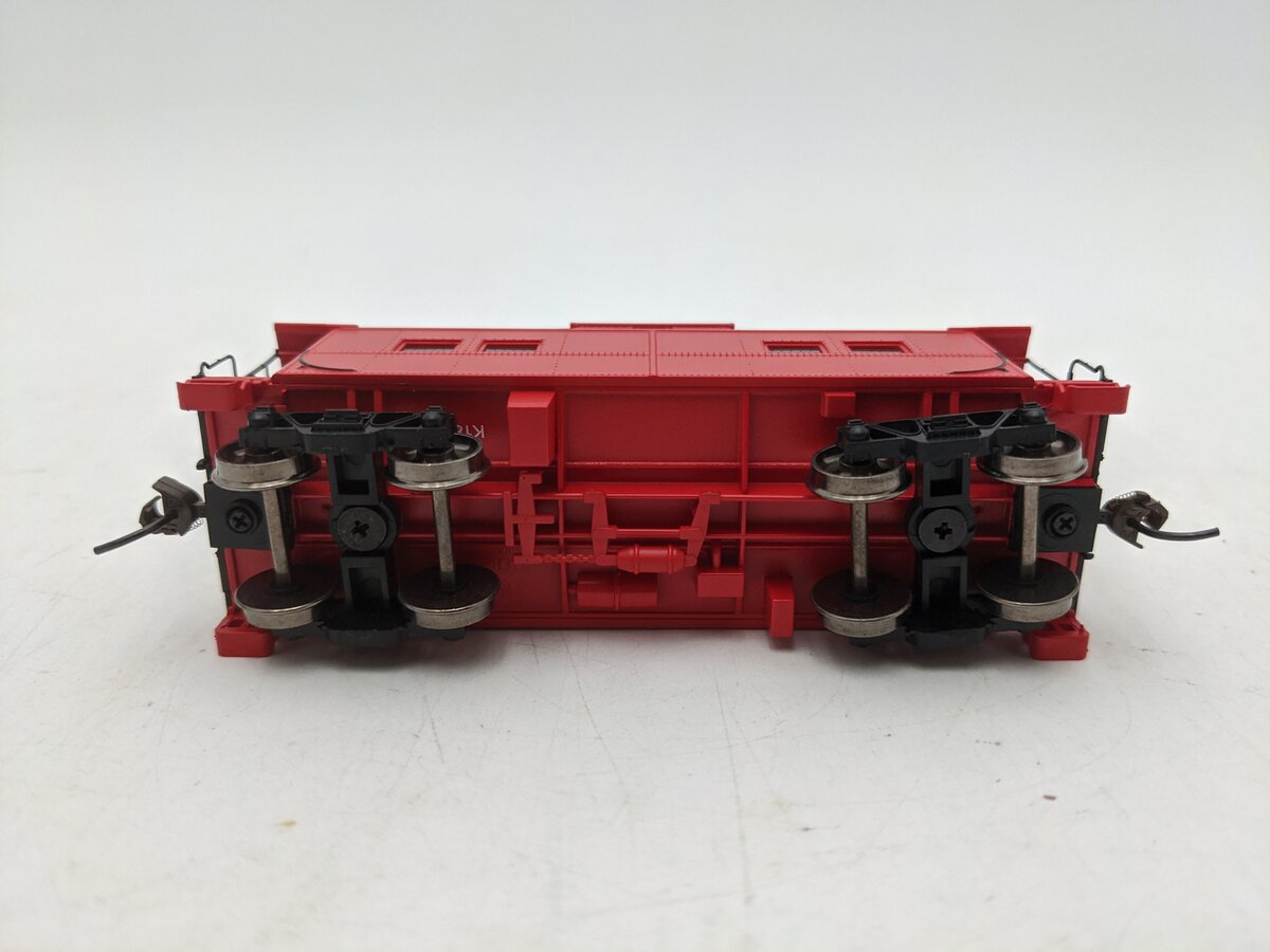 Bachmann 16806 HO Unlettered Red Northeast Steel Caboose EX/Box