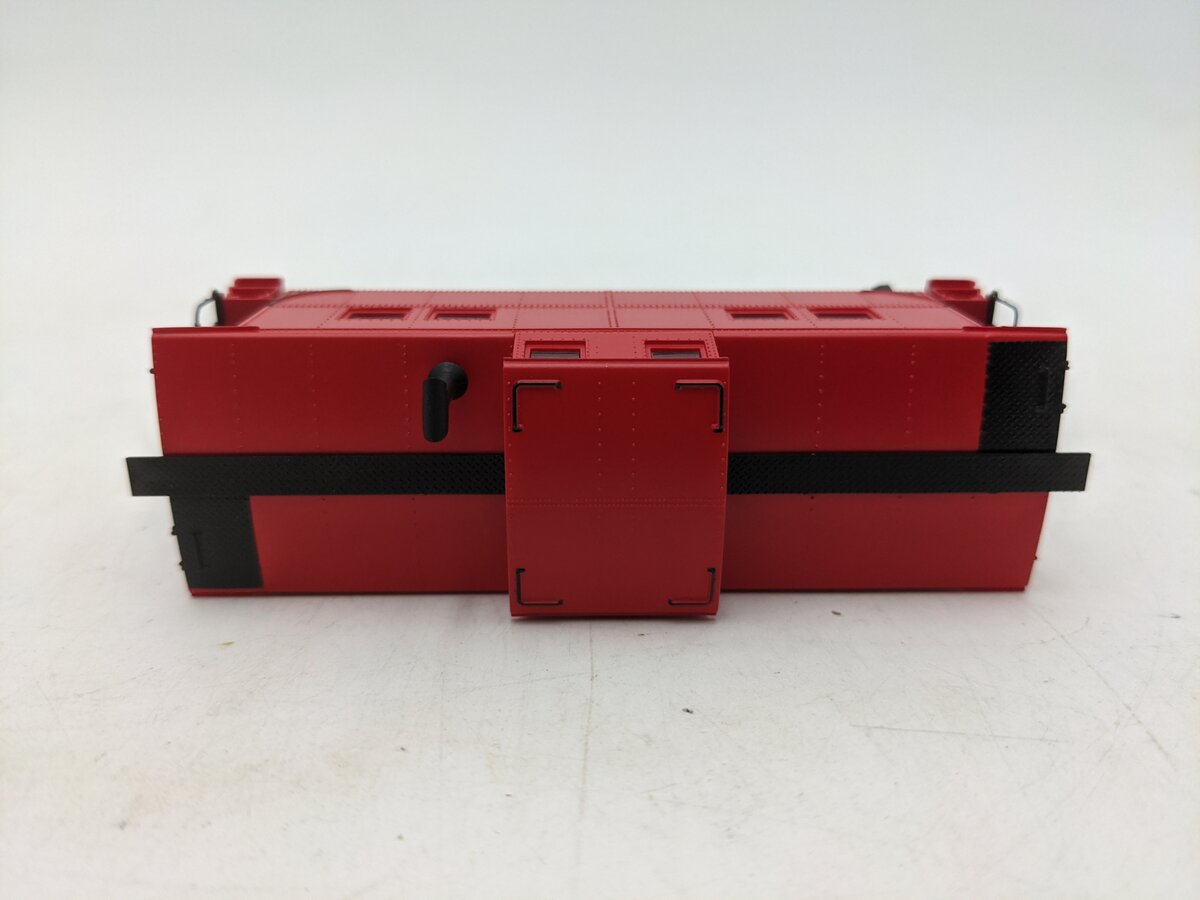 Bachmann 16806 HO Unlettered Red Northeast Steel Caboose EX/Box