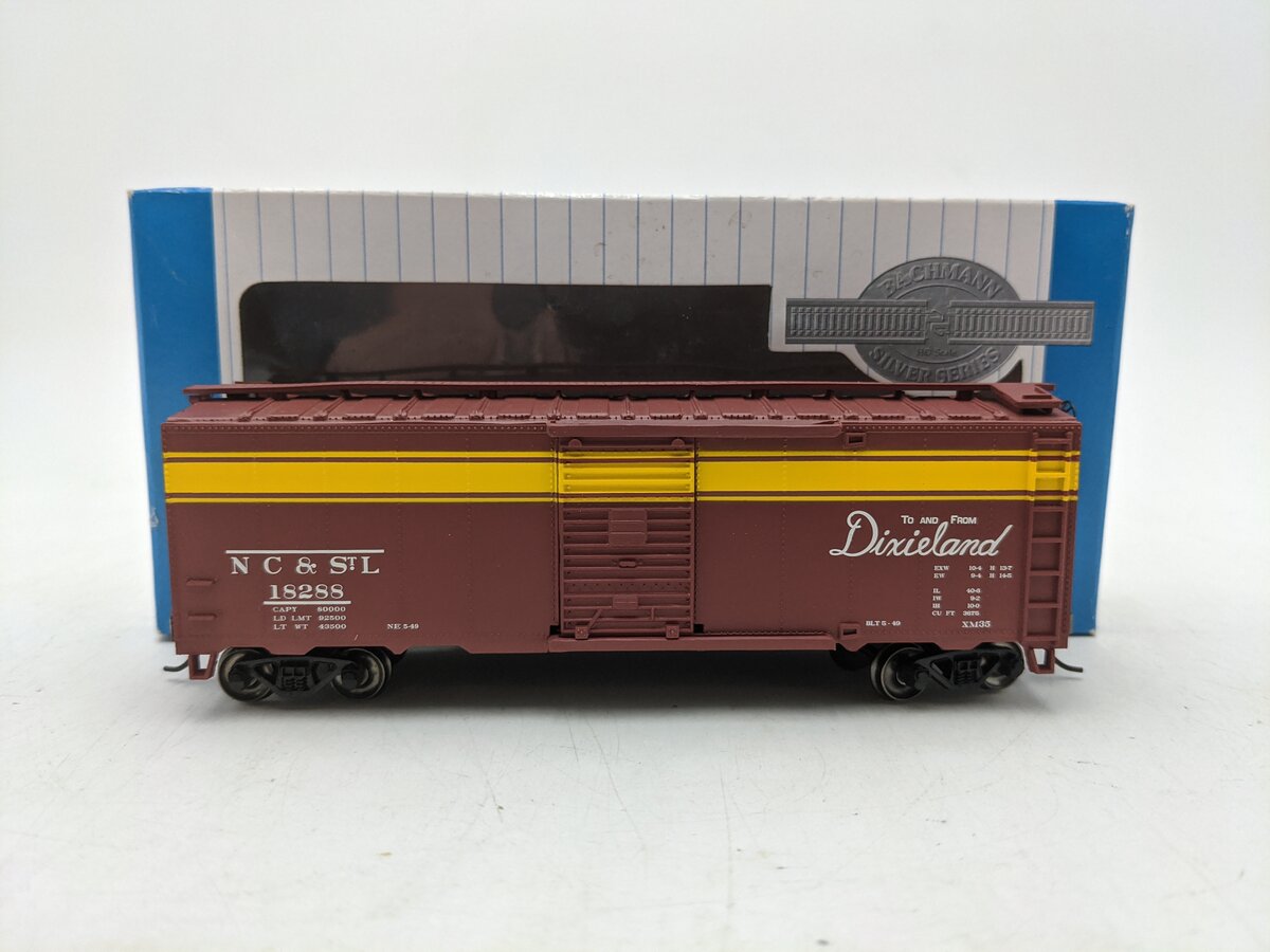 Bachmann 17030 HO Nashville, Chattanooga & St Louis 40' Steel Boxcar #18288