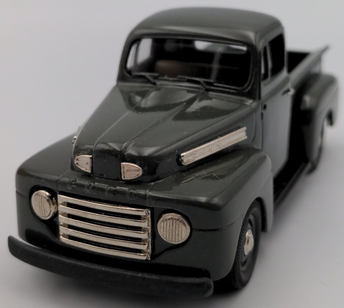 Brooklin Models 76 1:43 1948 Ford F-1 Pick-Up NIB