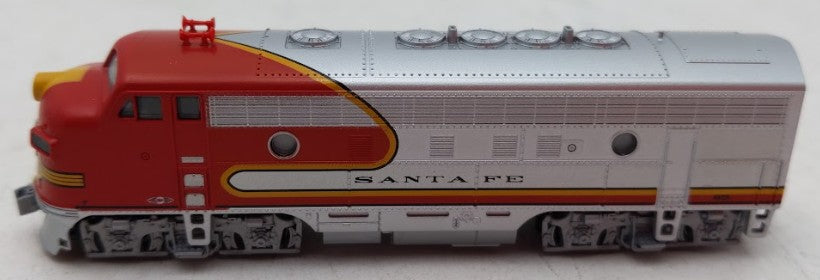 Kato 176-2122 N Scale Santa Fe F7A Powered Diesel Locomotive #40 EX/Box