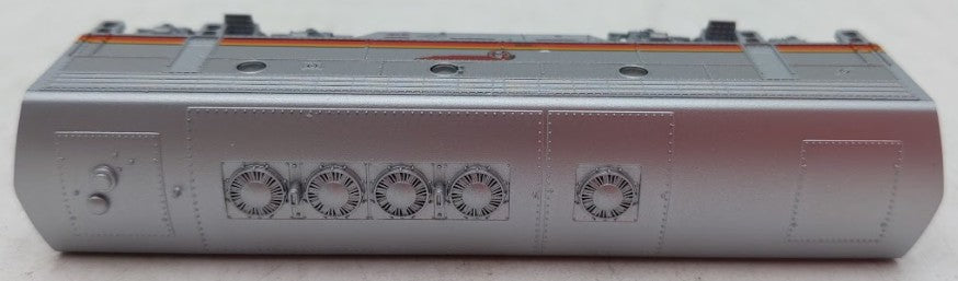 Kato 176-2211 N Santa Fe Warbonnet EMD F7 B-Unit Powered Diesel Locomotive w DCC EX/Box