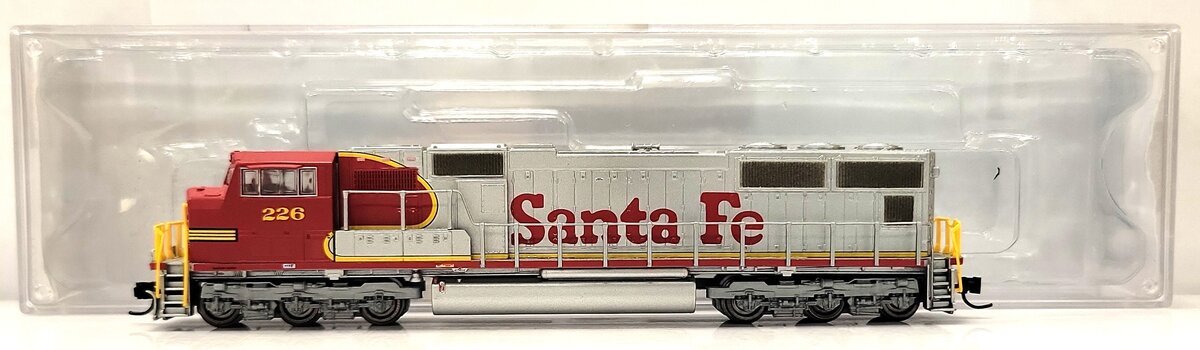 Athearn 10703 N Santa Fe SD75M Diesel #226 LN/Box