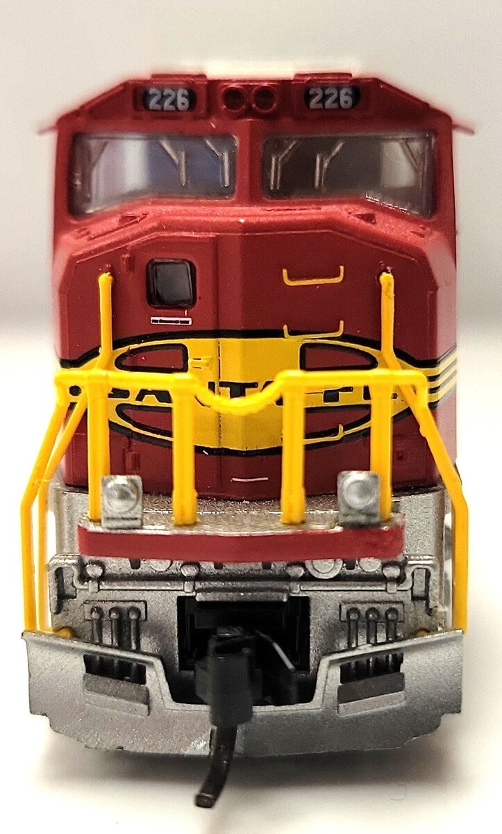 Athearn 10703 N Santa Fe SD75M Diesel #226 LN/Box