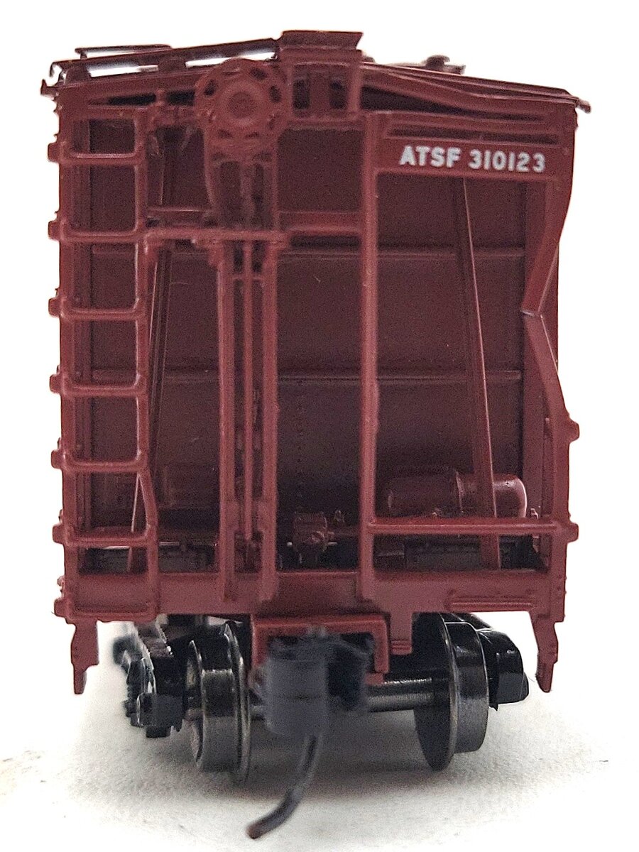 Athearn 23001 N Santa Fe GATC 2600 Airslide Hopper #310123  EX/Box
