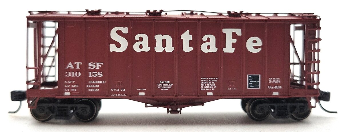Athearn 23003 N Santa Fe GATC 2600 Airslide Hopper #310158  EX/Box