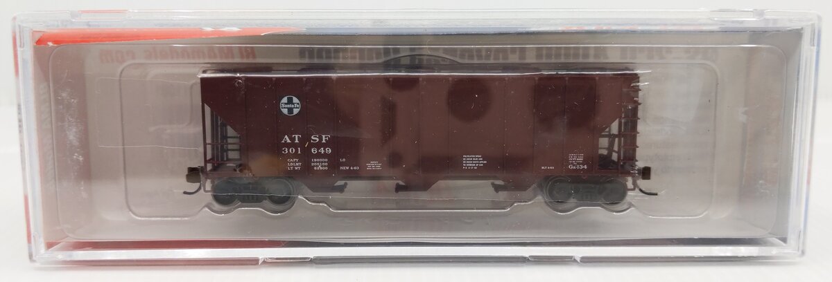 BLMA Models 11081 N Scale Santa Fe PS-2CD 4000 Cubic Foot Covered Hopper #301649 LN/Box