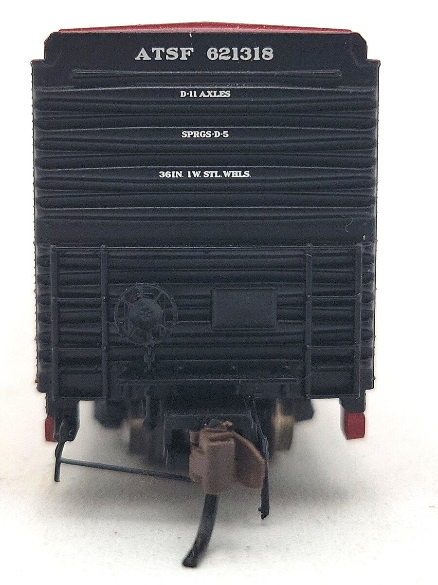 BLMA Models 18039 N Santa Fe 60' Super Shock Control Double Door Boxcar #621318